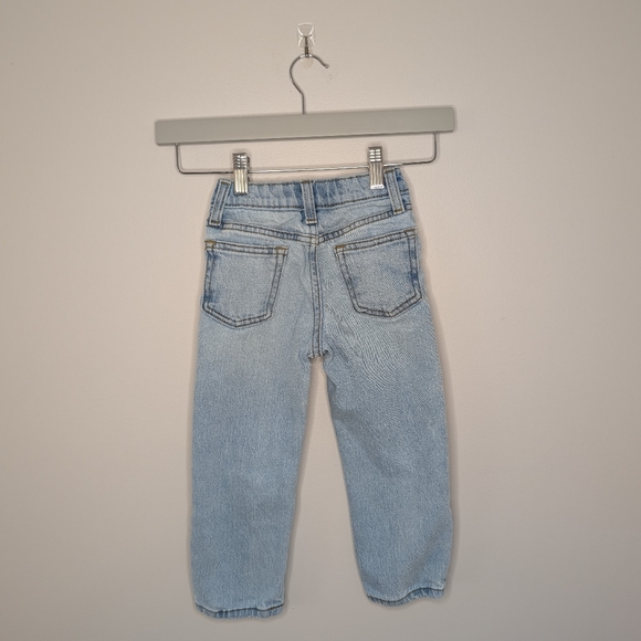 ๐ 2 for 20 ๐ Old Navy Faded Soft Denim Straight Leg Toddler Girl Jeans - Picture 2 of 9